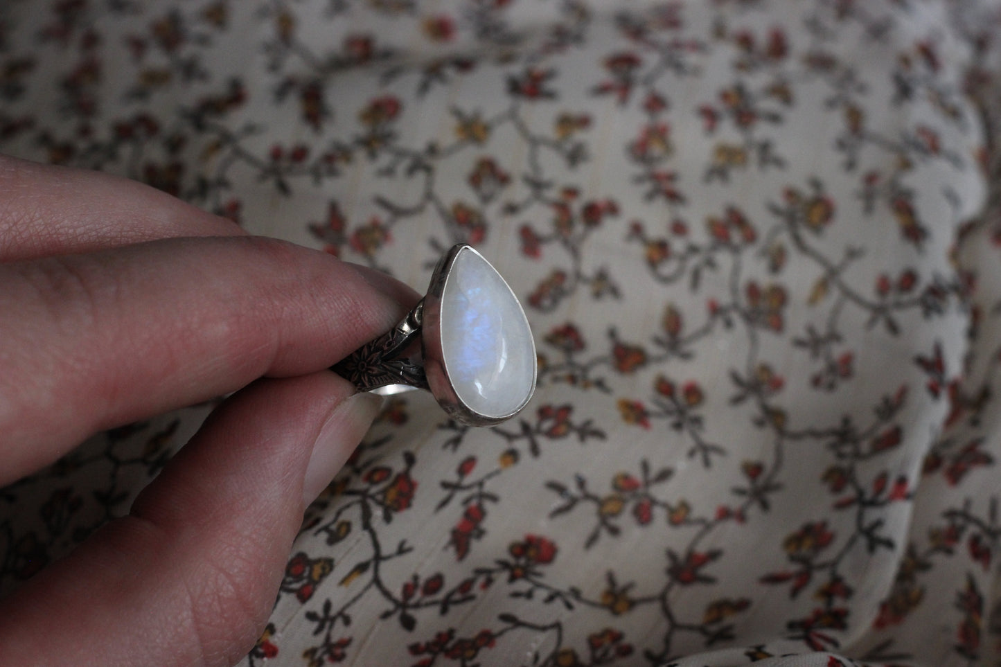 Rainbow Moonstone Ring // Size 8